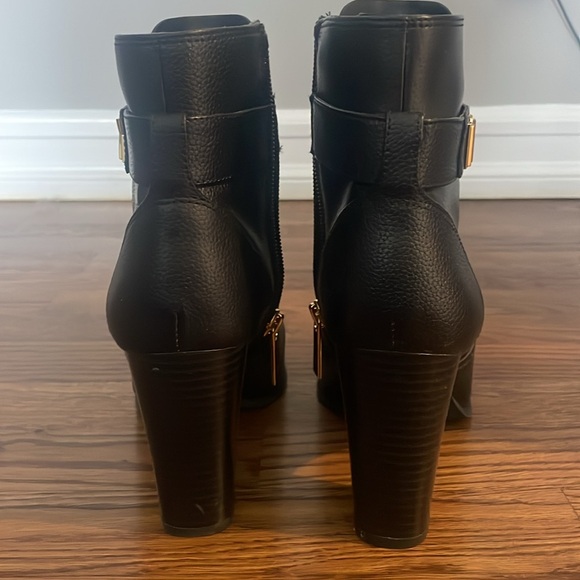Brand new without Box Michael Kors black boots Size 7 1/2 - Picture 4 of 4